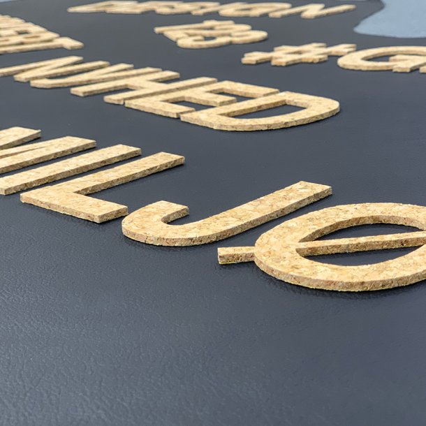 Bogstaver og tal i kork